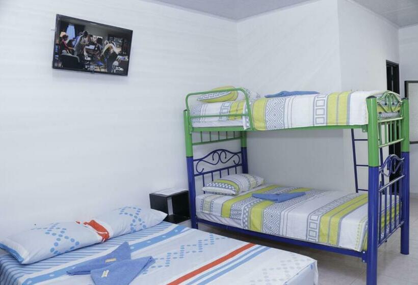 Семейный Номер, Villa Palmeras Hotel Campestre