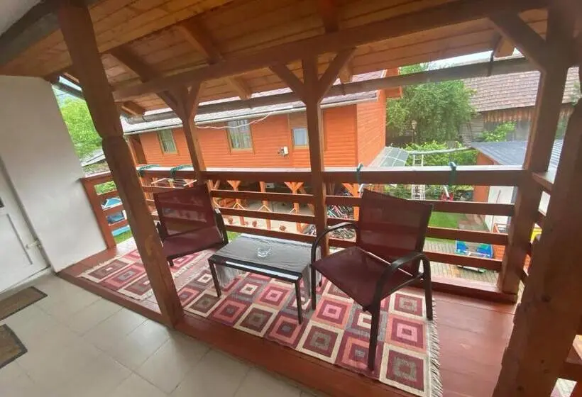 Huoneisto 1 Makuuhuone, Casa De Oaspeti Anciupi Vendeghaz