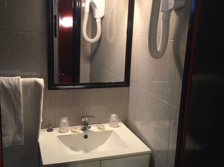 スタンダードルーム, Hipotel Paris Voltaire Bastille