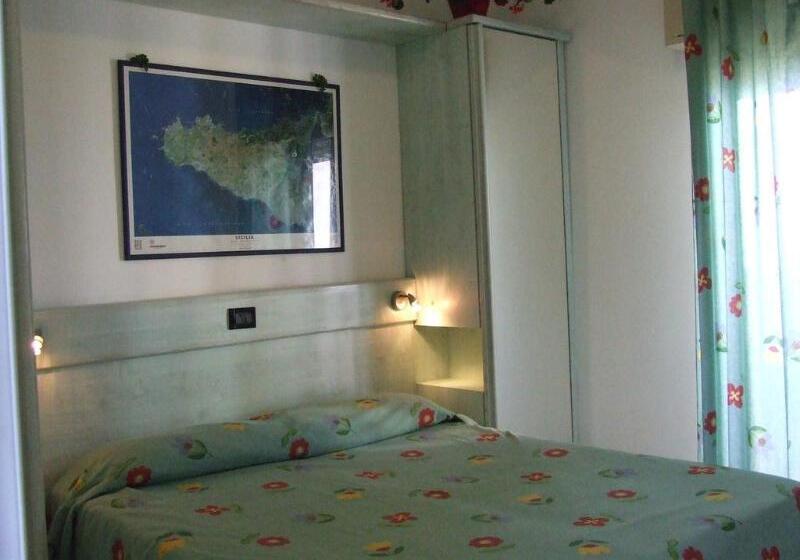 דירת חדר, Costa Makauda Residence