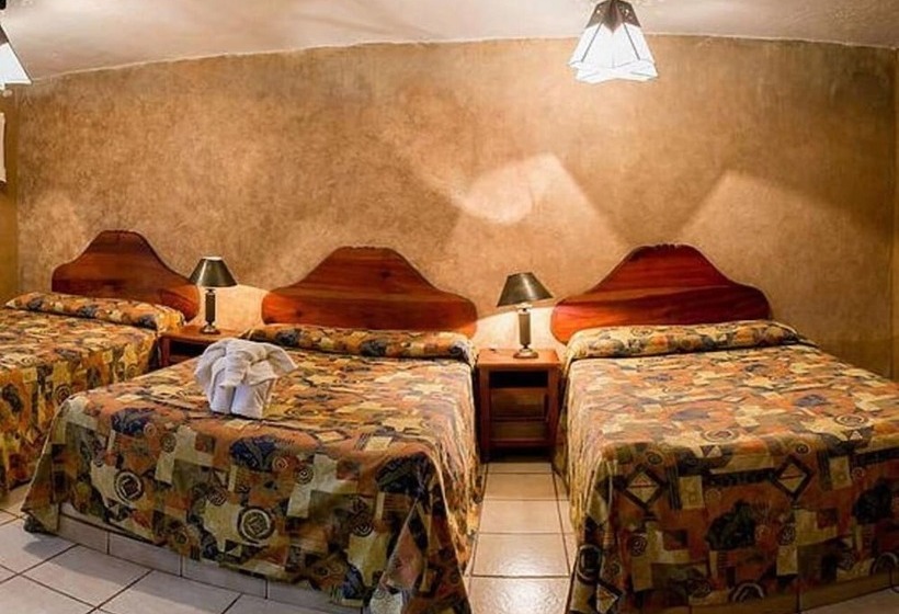 חדר סטנדרט לשלושה, Posada San Alejandro