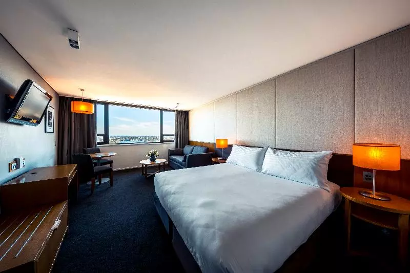 اتاق لوکس با تخت بزرگ, Hilton Garden Inn Riyadh Olaya