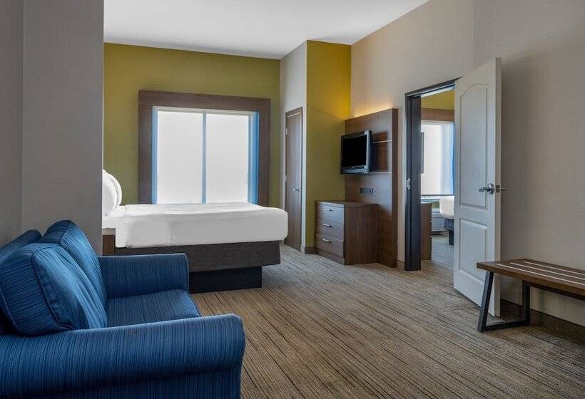 Люкс 2 Спальни, Holiday Inn Express & Suites Dallas East   Fair Park, An Ihg
