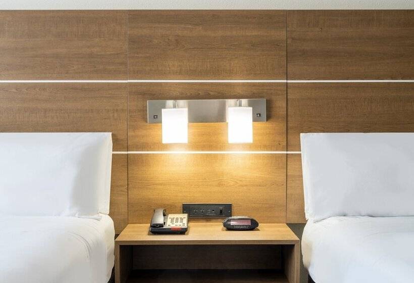 Люкс Адаптированный для Инвалидов, Holiday Inn Express & Suites Dallas East Fair Park, An Ihg