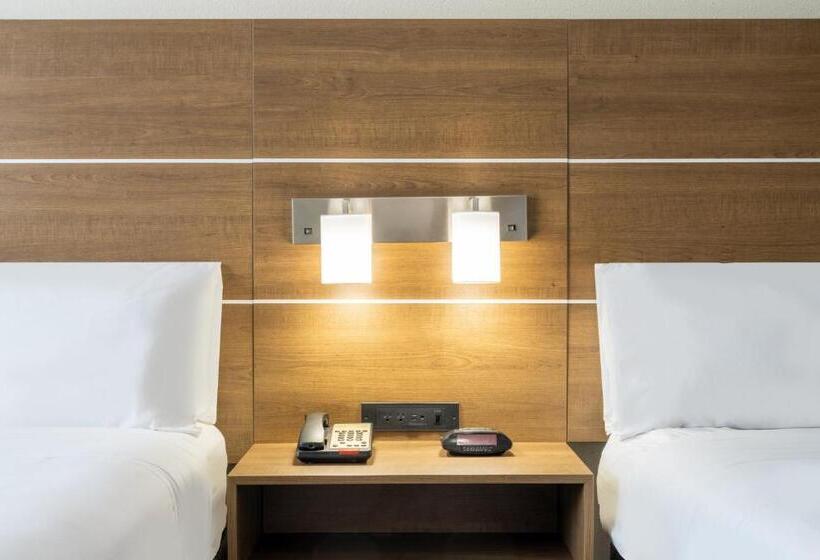 Номер Стандарт, Holiday Inn Express & Suites Dallas East Fair Park, An Ihg