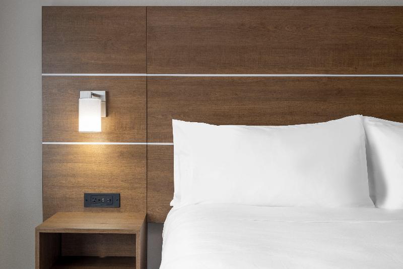 Стандартный Номер Кровать Кинг, Holiday Inn Express & Suites Dallas East Fair Park, An Ihg