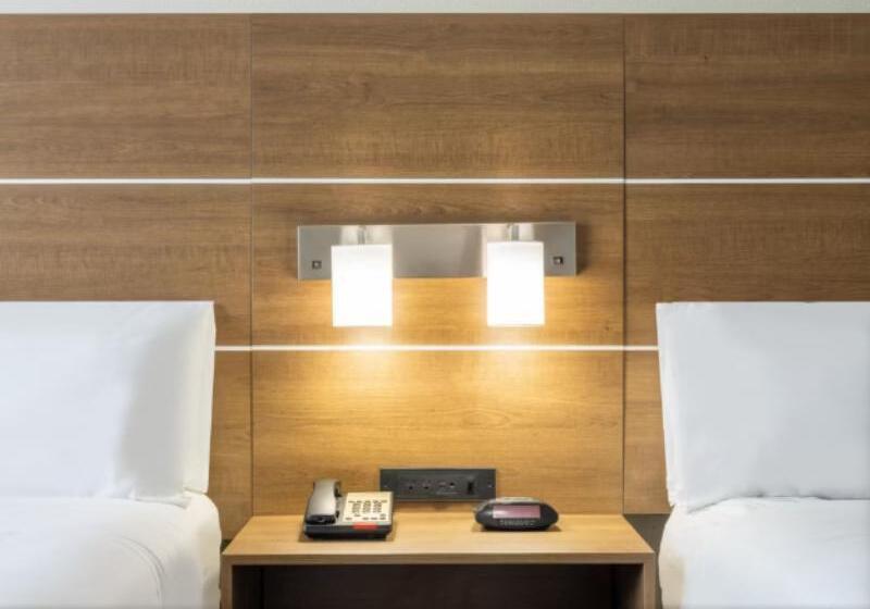Люкс Адаптированный для Инвалидов, Holiday Inn Express & Suites Dallas East   Fair Park, An Ihg