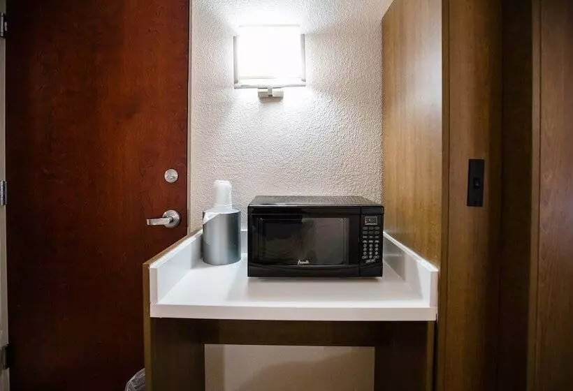 身障者適用スイートルーム, Holiday Inn Express & Suites Knoxville Farragut, An Ihg