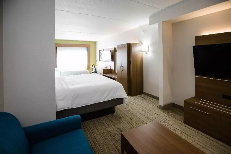 キングサイズベッドのスイートルーム, Holiday Inn Express & Suites Knoxville Farragut, An Ihg