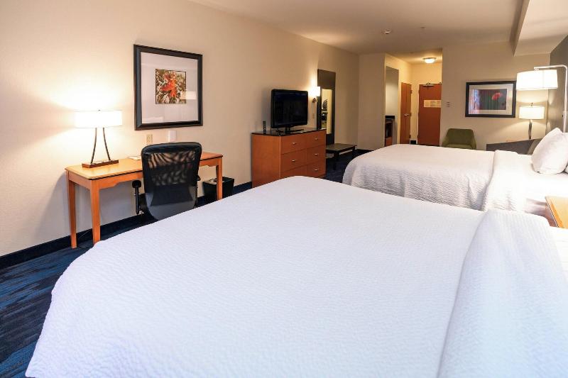 장애인을 위한 스위트, Holiday Inn Express & Suites Knoxville Farragut, An Ihg
