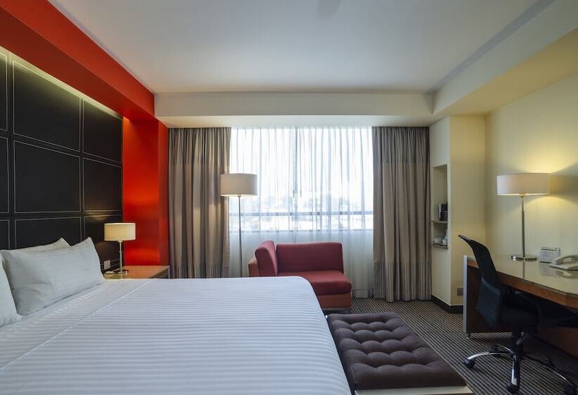 스위트, Holiday Inn Mexico City Plaza Universidad, An Ihg