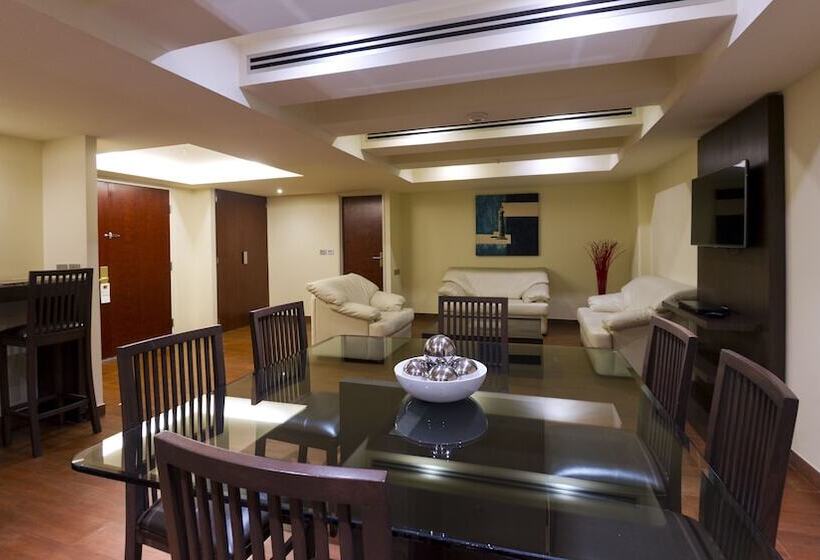 スイート, Holiday Inn Mexico City Plaza Universidad, An Ihg