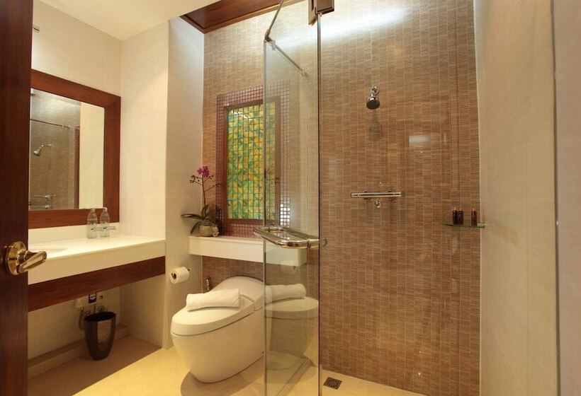 Номер Deluxe с Балконом, Kodchasri Thani Hotel Chiangmai