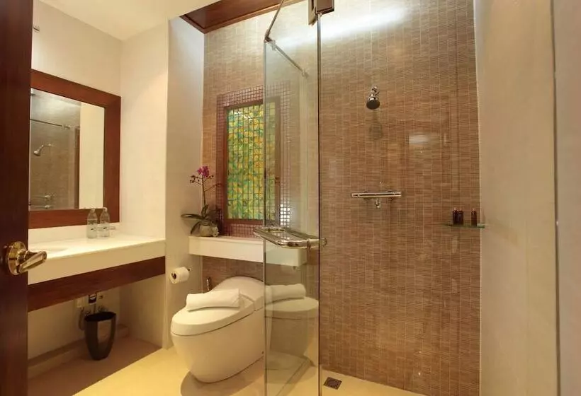 اتاق لوکس با بالکن, Kodchasri Thani Hotel Chiangmai