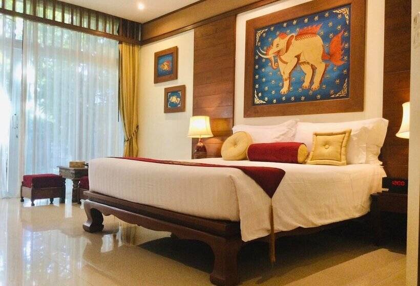 Номер Deluxe с Балконом, Kodchasri Thani Hotel Chiangmai