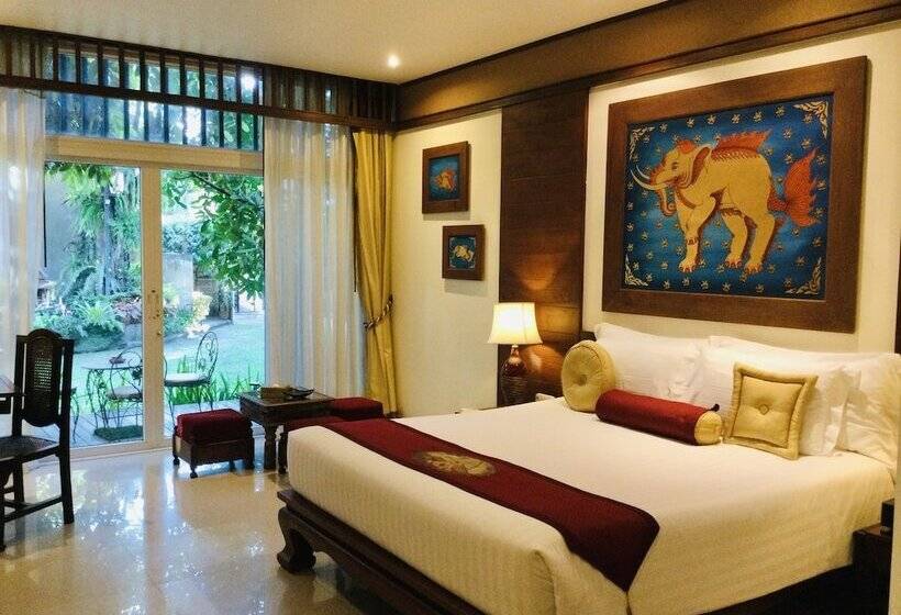 Номер Deluxe с Балконом, Kodchasri Thani Hotel Chiangmai