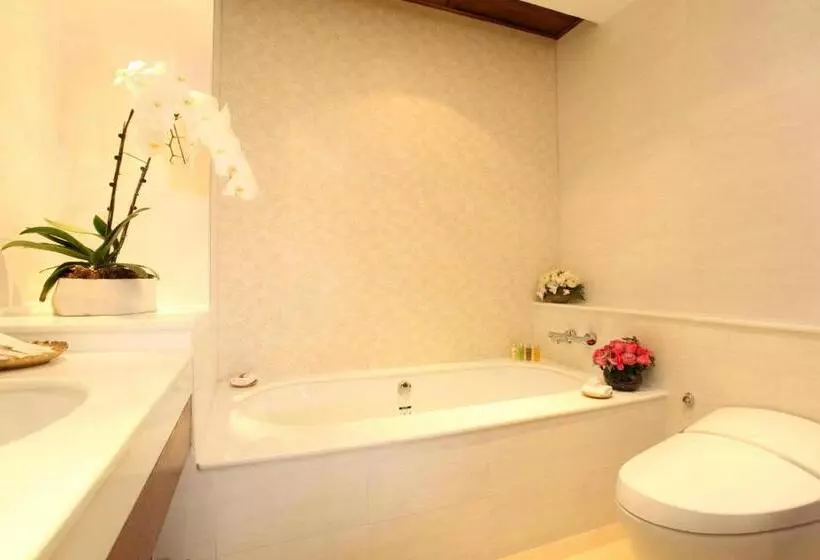 سوییت جونیور, Kodchasri Thani Hotel Chiangmai