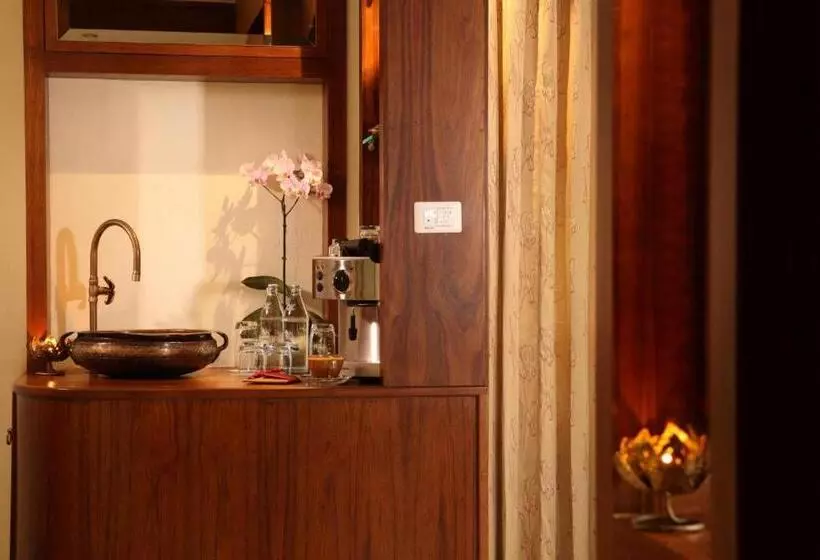سوییت جونیور, Kodchasri Thani Hotel Chiangmai