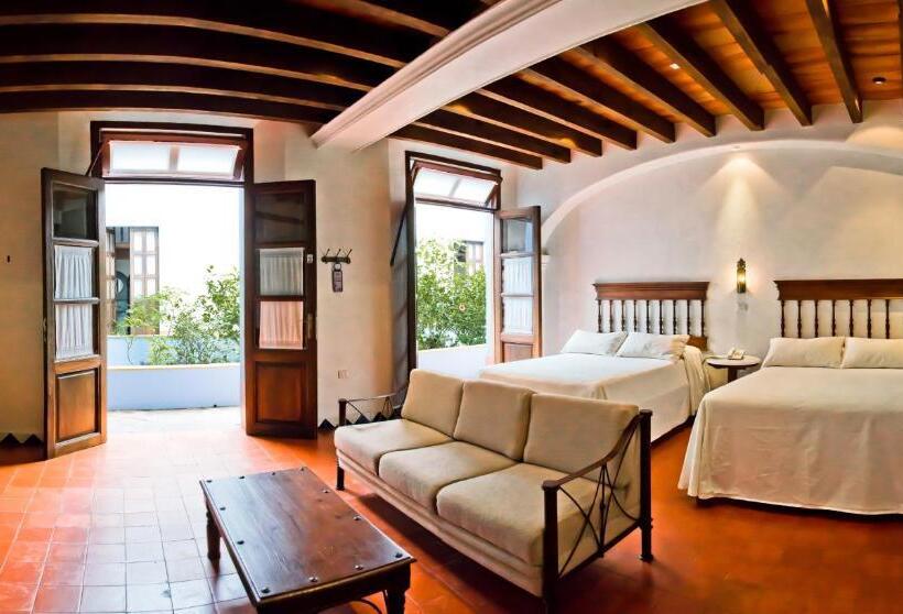 جناح ديلوكس, Meson Del Alferez Coatepec