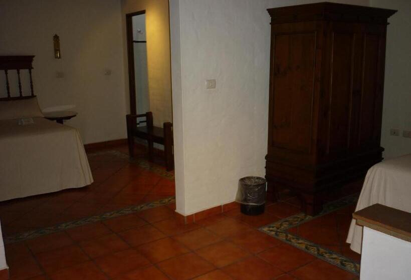 Люкс Повышенной Комфортности, Meson Del Alferez Coatepec