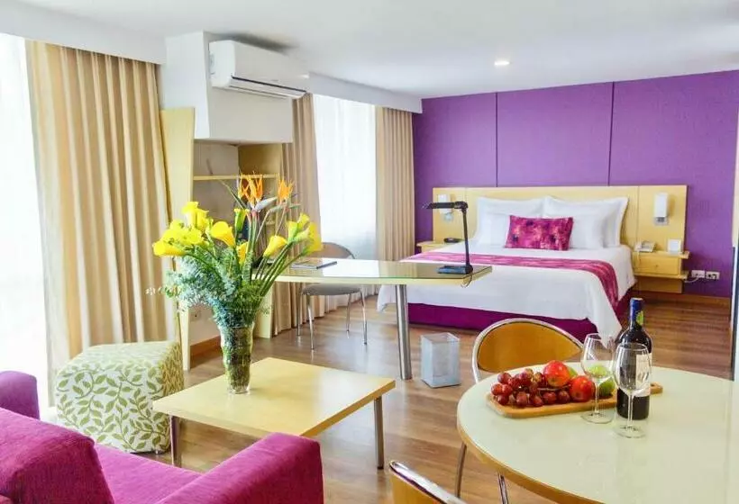 スイート, Novelty Suites