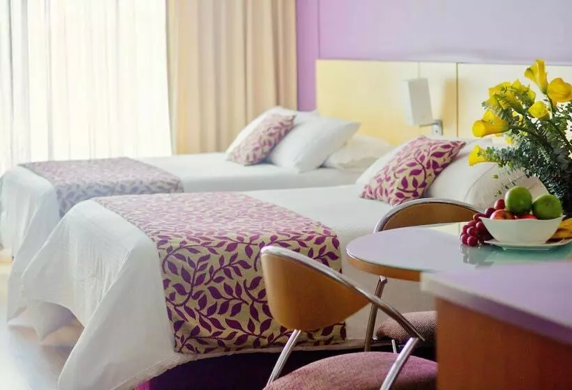 スイート, Novelty Suites