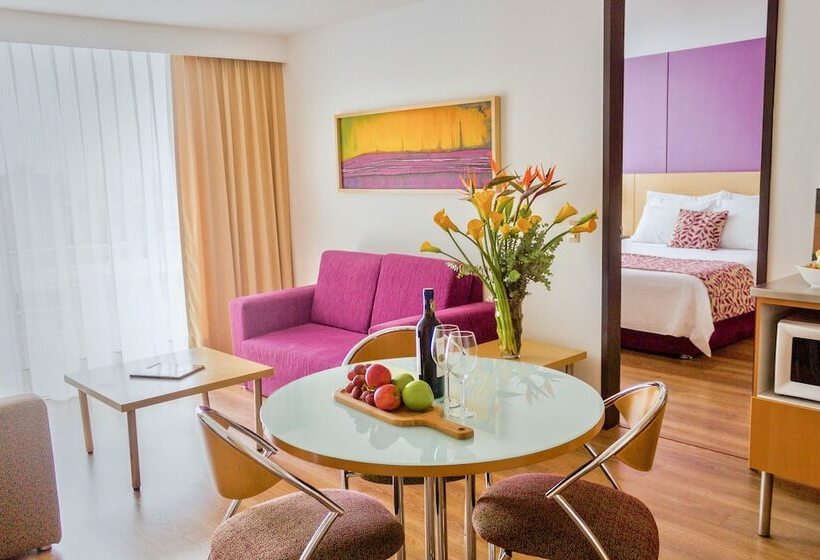 Люкс 2 Спальни, Novelty Suites