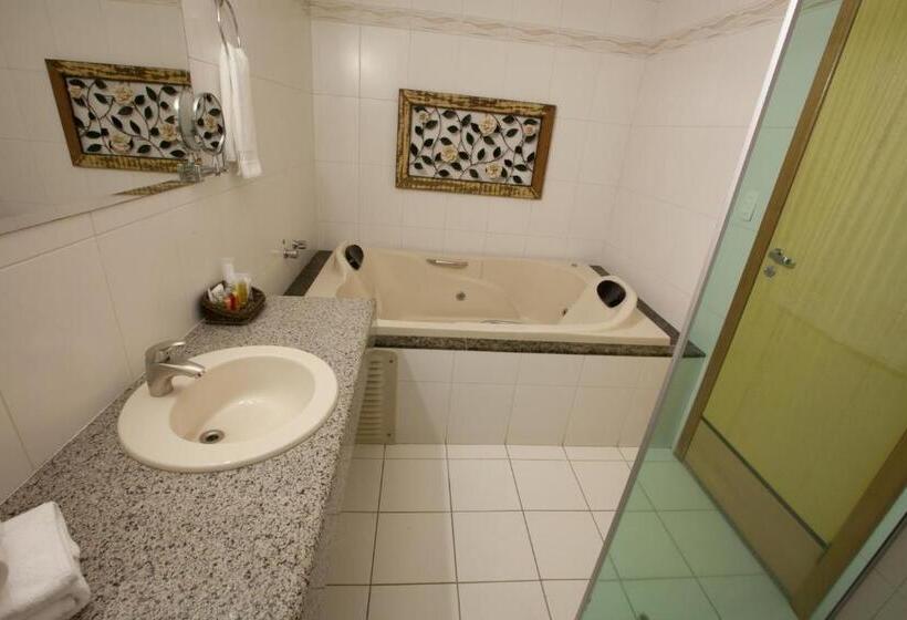 シニアスイート, Oitis