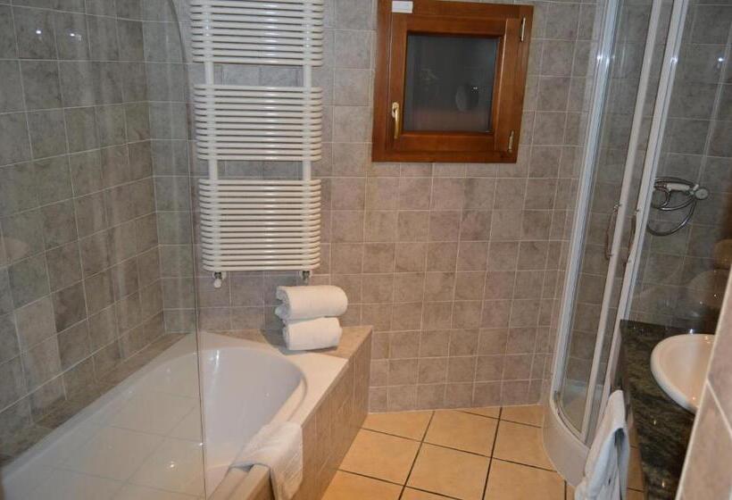 سوییت با چشمانداز کوه, Parador De Canolich Only Adults