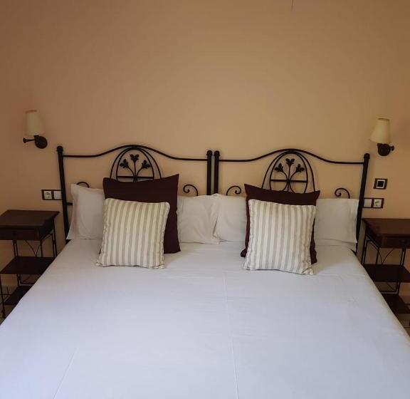 سوییت با چشمانداز کوه, Parador De Canolich Only Adults