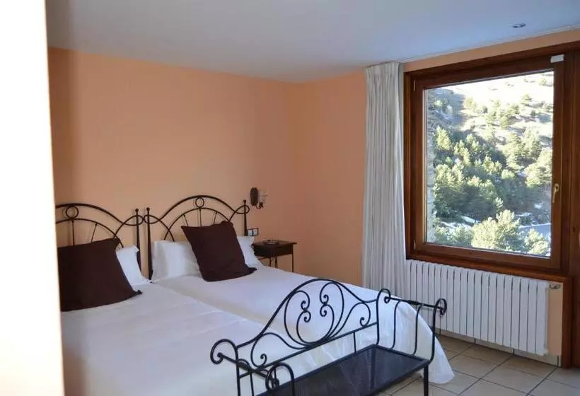 اتاق استاندارد با چشم‌انداز, Parador De Canolich   Only Adults
