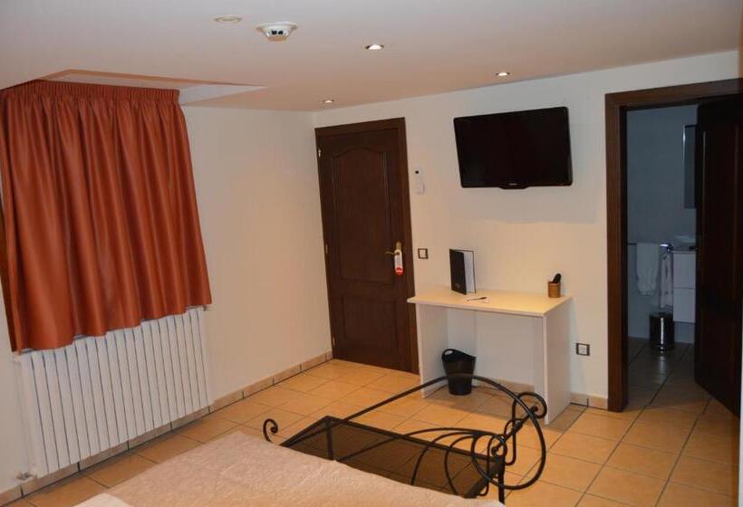 اتاق استاندارد با چشم‌انداز کوهستان, Parador De Canolich   Only Adults