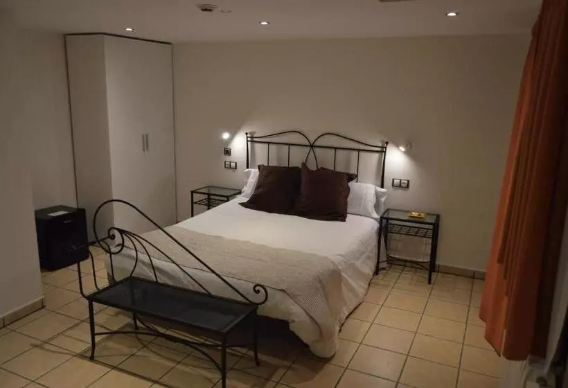 اتاق استاندارد با چشم‌انداز کوهستان, Parador De Canolich   Only Adults