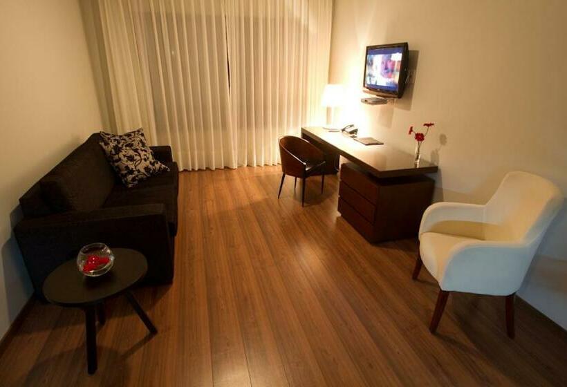 سوییت, Regency Park