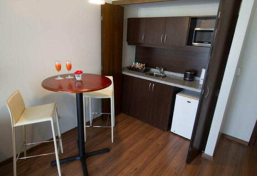 سوییت, Regency Park