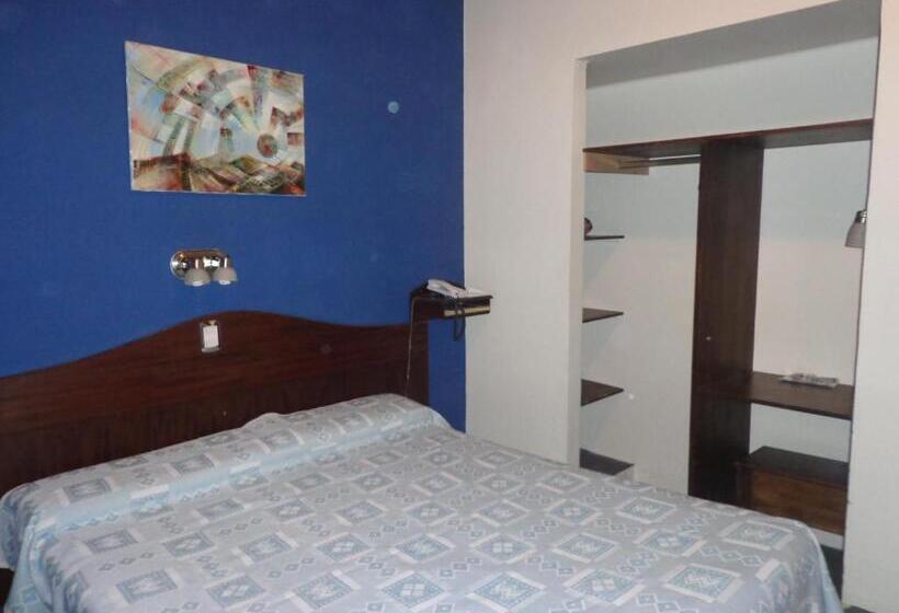 스탠다드 룸, Selby