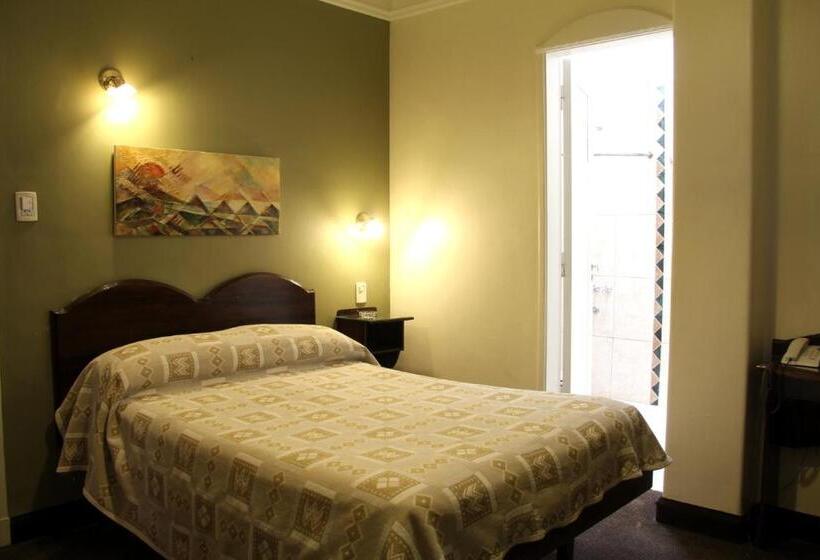 스탠다드 룸, Selby