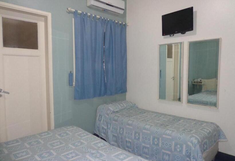 스탠다드 트리플 룸, Selby