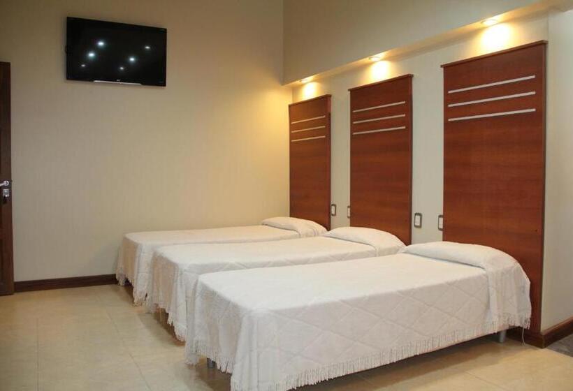 스탠다드 트리플 룸, Selby