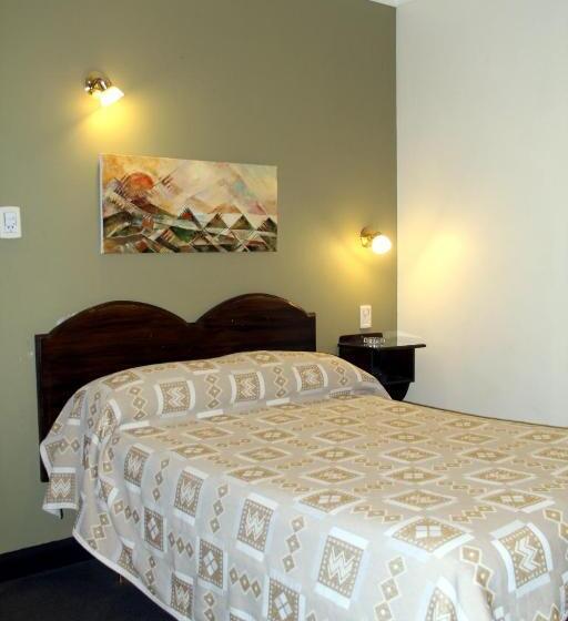 4인용 스탠다드 룸, Selby