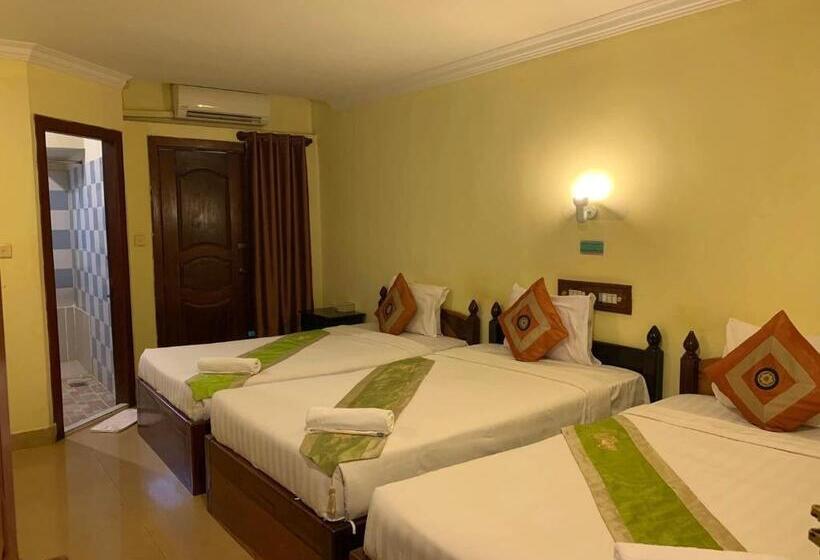デラックストリプルルーム, Siem Reap Town