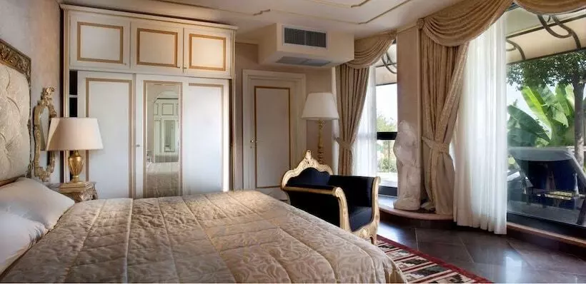 اتاق لوکس, Park Hotel Ville Montefiori
