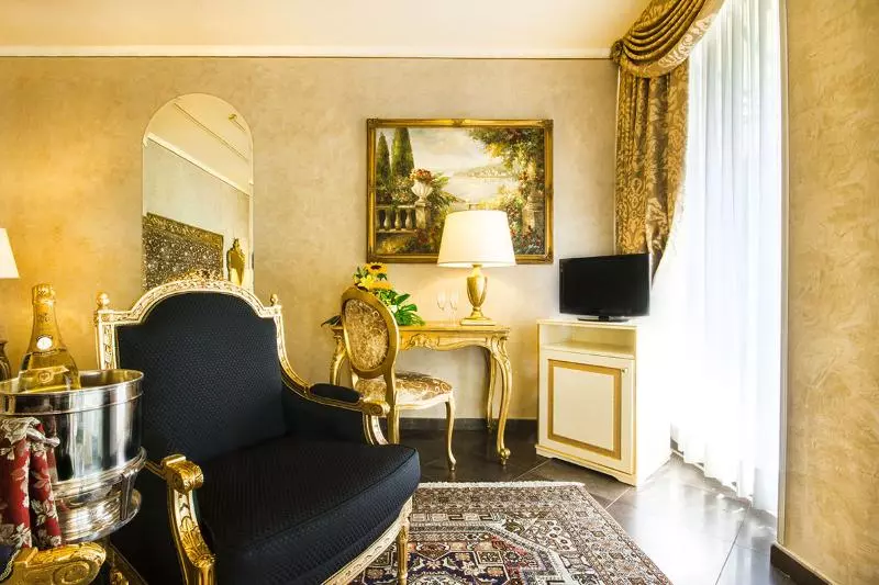 اتاق استاندارد با چشمانداز دریاچه, Park Hotel Ville Montefiori