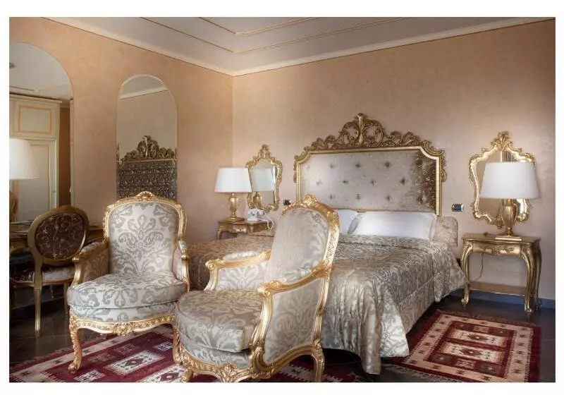 اتاق استاندارد با چشمانداز دریاچه, Park Hotel Ville Montefiori