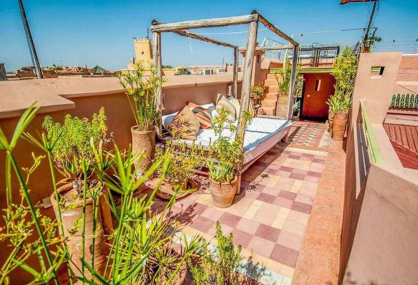 Casa 1 Dormitório, Riad Chorfa