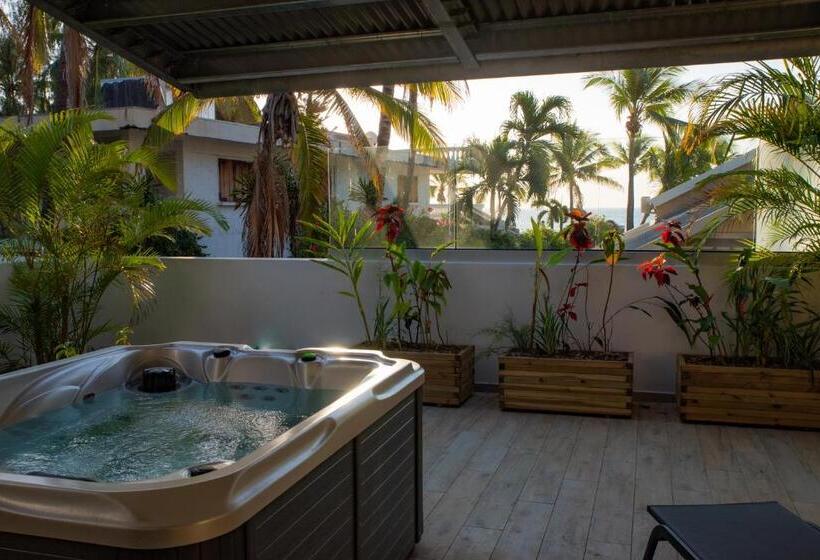 اتاق استاندارد با وان آب گرم, Boutik Hôtel 2a Adult Only