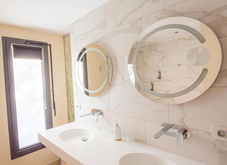 اتاق استاندارد با وان آب گرم, Boutik Hôtel 2a   Adult Only