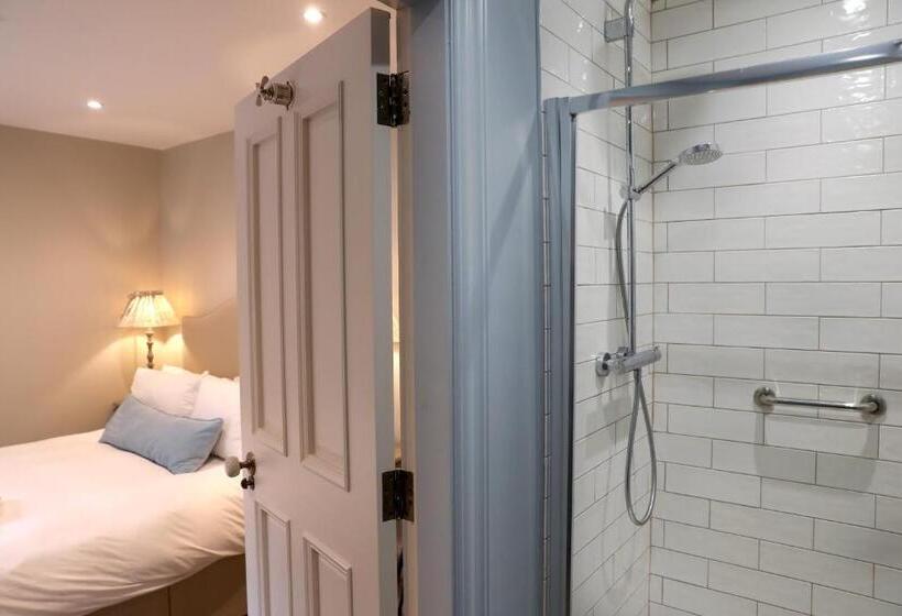 غرفة قياسية, Old Post Office