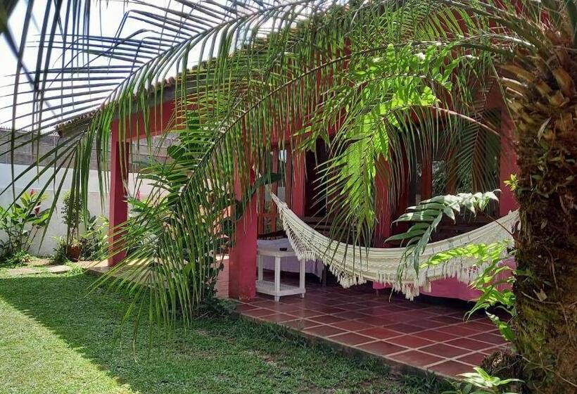 Номер Стандарт с Террасой, Ubatuba Surf Hostel, Apenas A 60 Metros Da Praia Da Lagoinha!