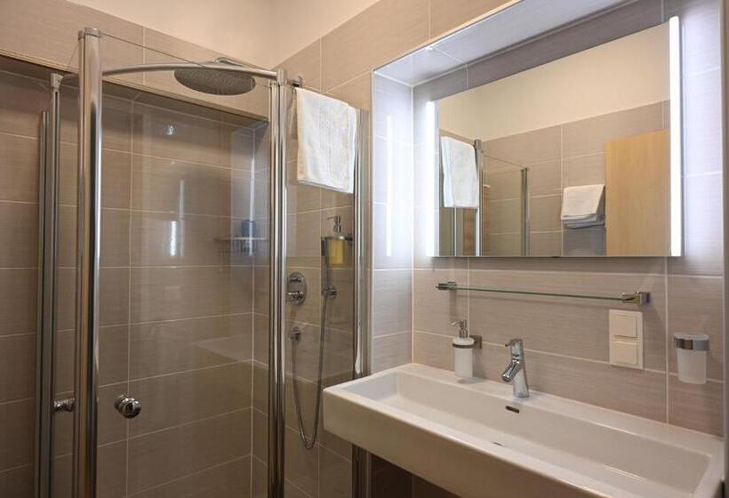 패밀리 스위트, Waldschlössl Schneedörfl